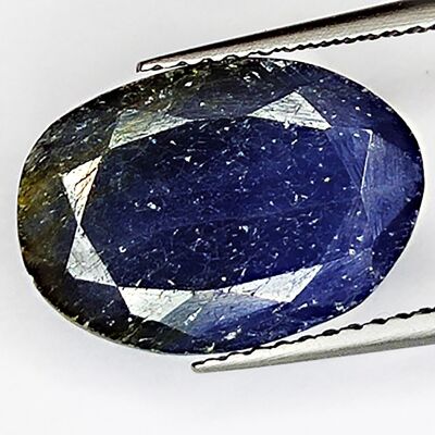 Zaffiro blu da 8,35 carati taglio ovale 14,2x10,0 mm