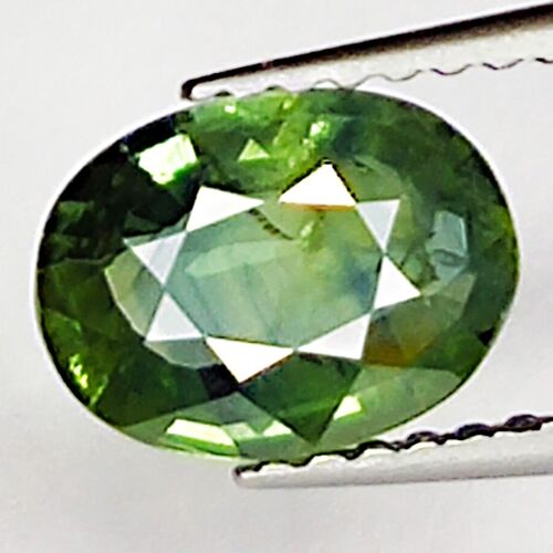 1.34ct Zafiro Verde talla oval 8.1x6.0mm