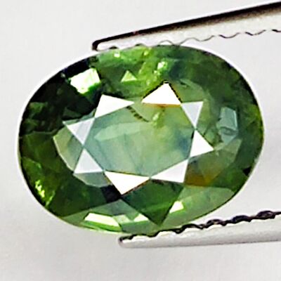 Zaffiro verde da 1,34 ct taglio ovale 8,1x6,0 mm