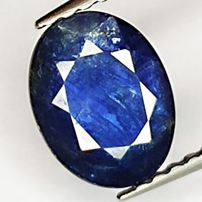 Saphir Bleu 1.45ct taille ovale 7.9x6.0mm