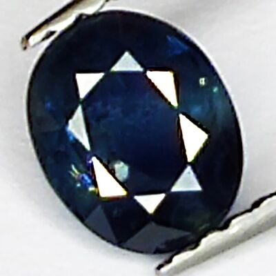 Saphir Bleu 0.78ct taille ovale 6.0x4.9mm