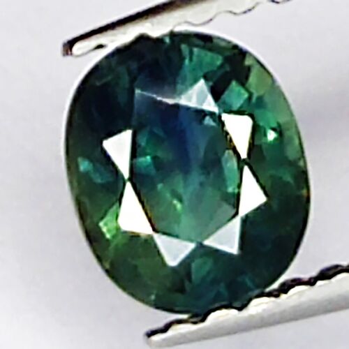 0.76ct Zafiro Azul talla oval 5.6x4.7mm