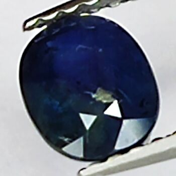 Saphir Bleu 0.83ct taille ovale 6.0x5.0mm 3