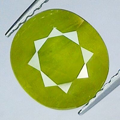 Saphir vert 2.70ct taille ovale 8.4x7.6mm