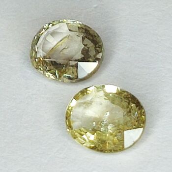 2.86ct Couple saphir jaune taille ovale 7.8x5.9mm 5