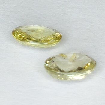 2.86ct Couple saphir jaune taille ovale 7.8x5.9mm 6