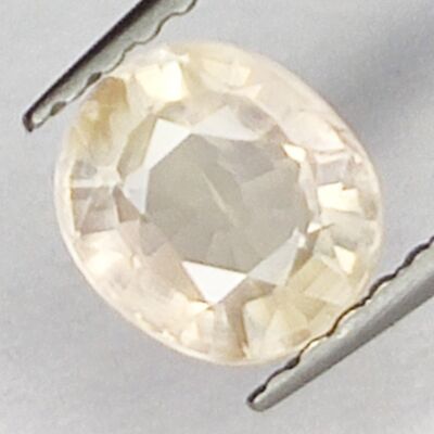 Saphir Blanc 1.14ct taille ovale 6.0x5.3mm