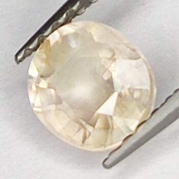 Saphir Blanc 1.14ct taille ovale 6.0x5.3mm 3