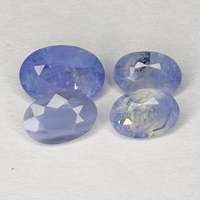1,98 ct blauer Saphir im Ovalschliff 6,6 x 4,6 mm, 4 Stk