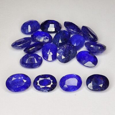 21,17 ct Blauer Saphir im Ovalschliff 7,2 x 5,3 mm, 18 Stk