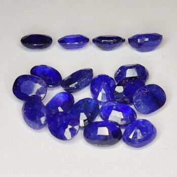 Saphir Bleu 21.17ct taille ovale 7.2x5.3mm 18pcs 3