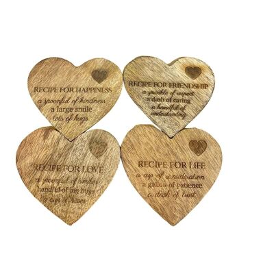 Set di 4 sottobicchieri in legno a forma di cuore