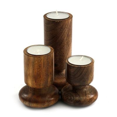 Set aus drei Kerzen- oder Teelichthaltern aus Holz