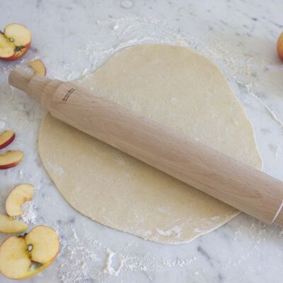 The roll of the King (made in France) rolling pin in natural beech