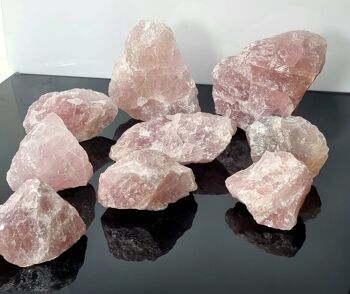 Grand cristal de quartz rose brut 1