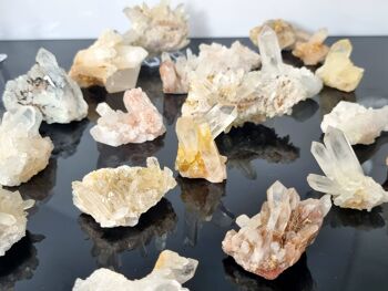 Amas de cristaux de quartz petits 4