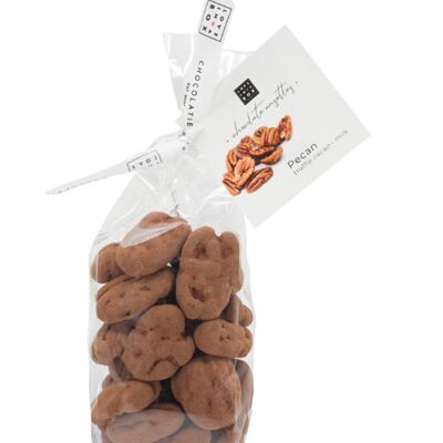 Chocolate Pecans Dark – roasted pecan nuts covered with dark chocolate and cocoa