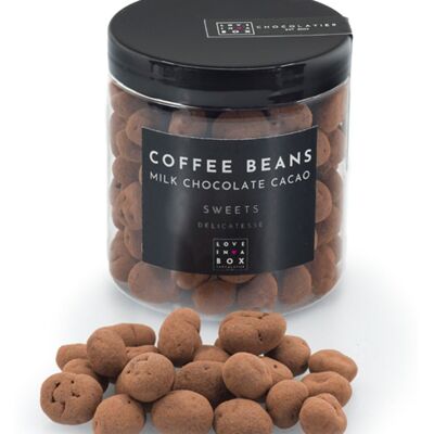 Schokoladenkaffeebohnen – Kaffeebohnen, überzogen mit Milchschokolade und Kakaopulver