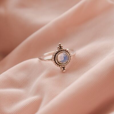 “Fran” Sterling Silver Moonstone Ring - US 6/Small/ 50.58mm