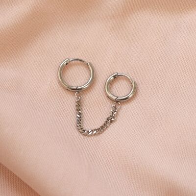 “Calla” Tiny Silver Huggie Earring