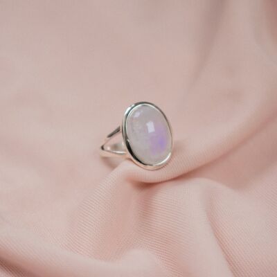 "Iris” Sterling Silver Moonstone Ring