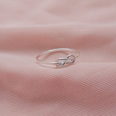 “Lyra" Chevron Sterling Silver Ring