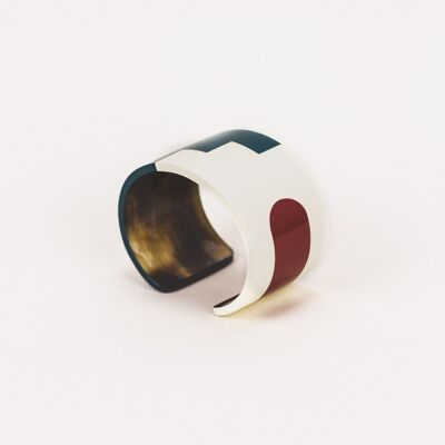Zigzag cuff in horn and tricolor lacquer