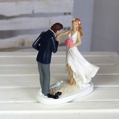 Poly bride and groom hand kiss, 14.6x7.3x17cm, 697265