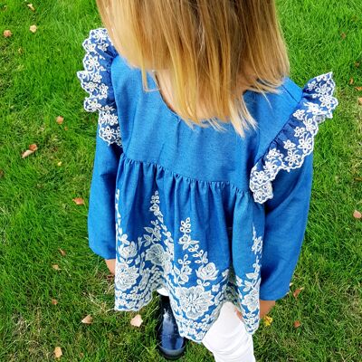 Girl's Aéla blouse and dress Pouch pattern