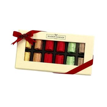 Coffret cadeau Assortiment de chocolats au lait et noirs Signature, 12 pièces Saint-Valentin