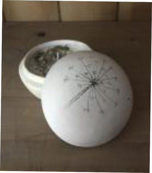 A From our Garden Dandelion Clock Wind Seed Head Design Candle Pot