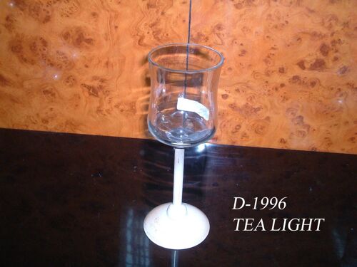 T LIGHT O/S WEISSE BASIS