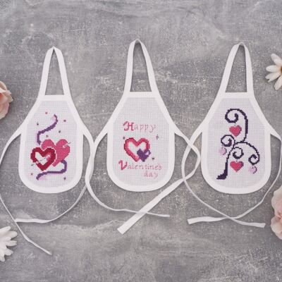 Valentine’s Day Counted Cross Stitch DIY Bottle Aprons Kit, 10 x 15 cm