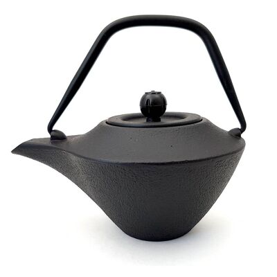 Black Kushibashi cast iron teapot