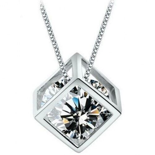 Pendentif Solitaire CUBE zirconium + pochette