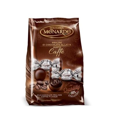 Monardo-Pralinen mit Kaffee