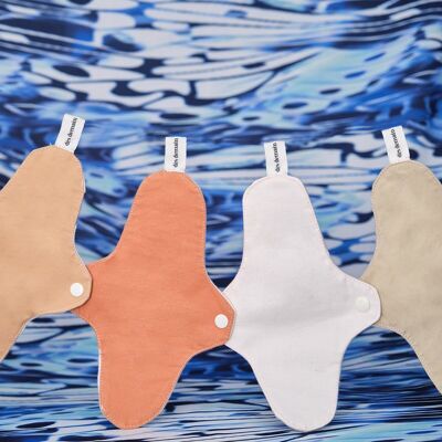 Set of 4 washable panty liners