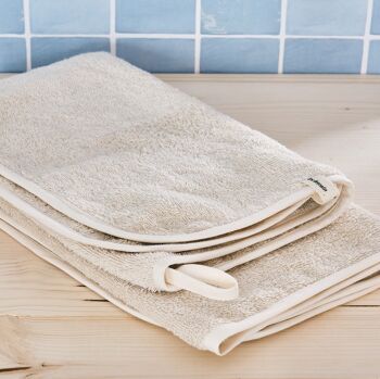 La serviette de bain en tissu biologique 2