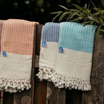 Throw "Gordion Towel" beach towel & scarf in one | very nice knots and fine weaving