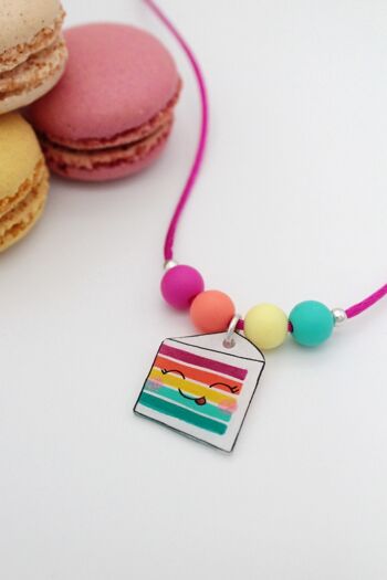 Collier Cordon Enfant Gâteau Arc-en-Ciel 1