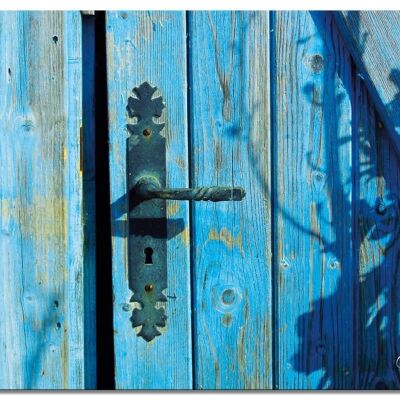 Wandbild: Blaue Tür im Sonnenschein - Querformat 4:3 - viele Größen & Materialien – Exklusives Fotokunst-Motiv als Leinwandbild oder Acrylglasbild zur Wand-Dekoration