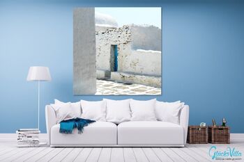 Papier peint : porte bleue au milieu du blanc - carré 1:1 - plusieurs tailles et matériaux - motif exclusif d'art photo comme image sur toile ou image en verre acrylique pour la décoration murale 2