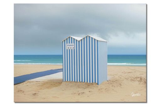 Wandbild: Strandhaus in blau und weiß - Querformat 4:3 - viele Größen & Materialien – Exklusives Fotokunst-Motiv als Leinwandbild oder Acrylglasbild zur Wand-Dekoration