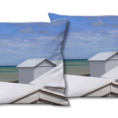 Deko-Foto-Kissen Set (2 Stk.), Motiv: Strandhäuschen in der Normandie , 40 x 40 cm, Premium Kissenhülle, Zierkissen