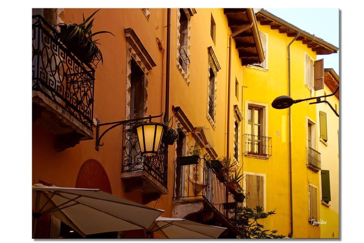 Mural: Lago de Garda Desenzano - formato apaisado 4:3 - muchos tamaños y materiales - motivo de arte fotográfico exclusivo como cuadro de lienzo o cuadro de vidrio acrílico para decoración de paredes