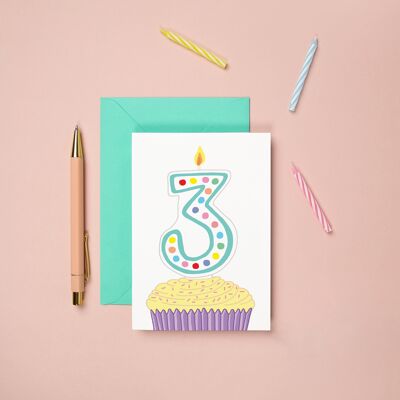 Cupcake per biglietto di auguri per il 3° compleanno | Biglietto d'auguri per bambini | Pietra miliare