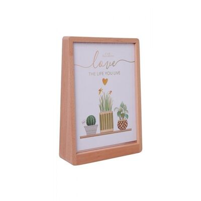 Wooden frame in natural color.  Dimension: 15x20cm