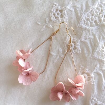 Boucles d’oreilles fleurs séchées rose “Louise” goutte d’eau