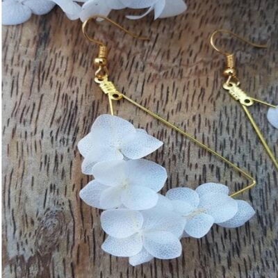 Boucles d’oreilles fleurs séchées beige “Garance” triangle