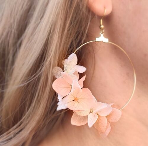 Buy wholesale “Louise” hydrangea earrings